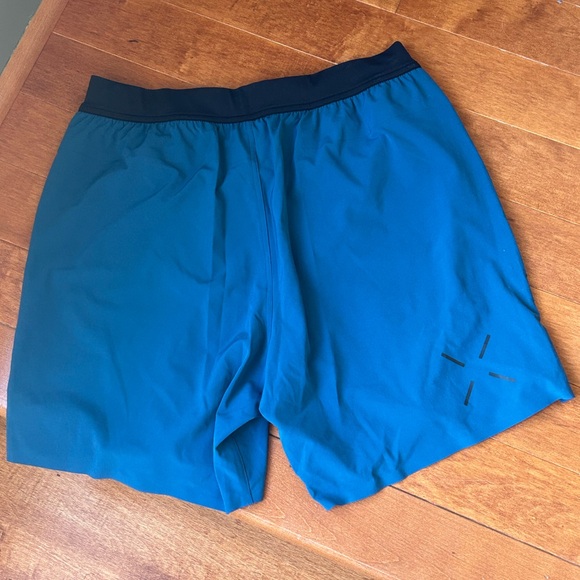 COPY - NWOT Ten Thousand Nautical Blue Interval Short (With Liner) 9" Size Medi… - Picture 3 of 5